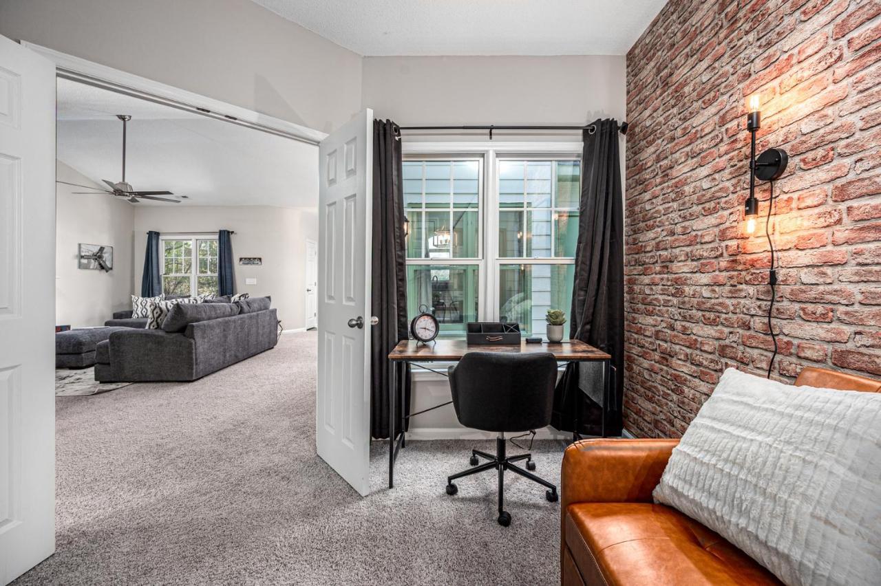 Cozy Industrial Kildaire Farms Home- Near Downtown Cary Esterno foto