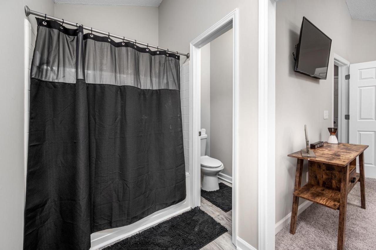 Cozy Industrial Kildaire Farms Home- Near Downtown Cary Esterno foto