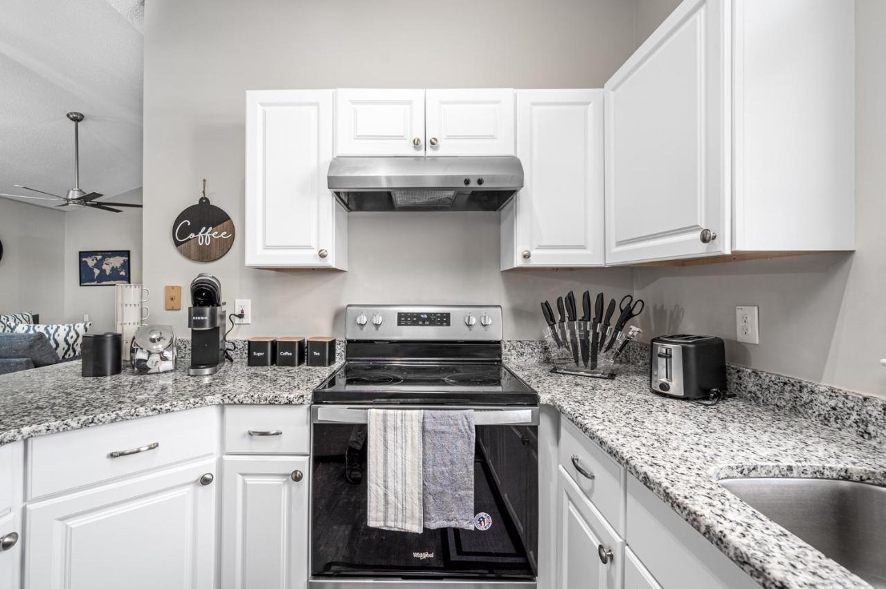 Cozy Industrial Kildaire Farms Home- Near Downtown Cary Esterno foto