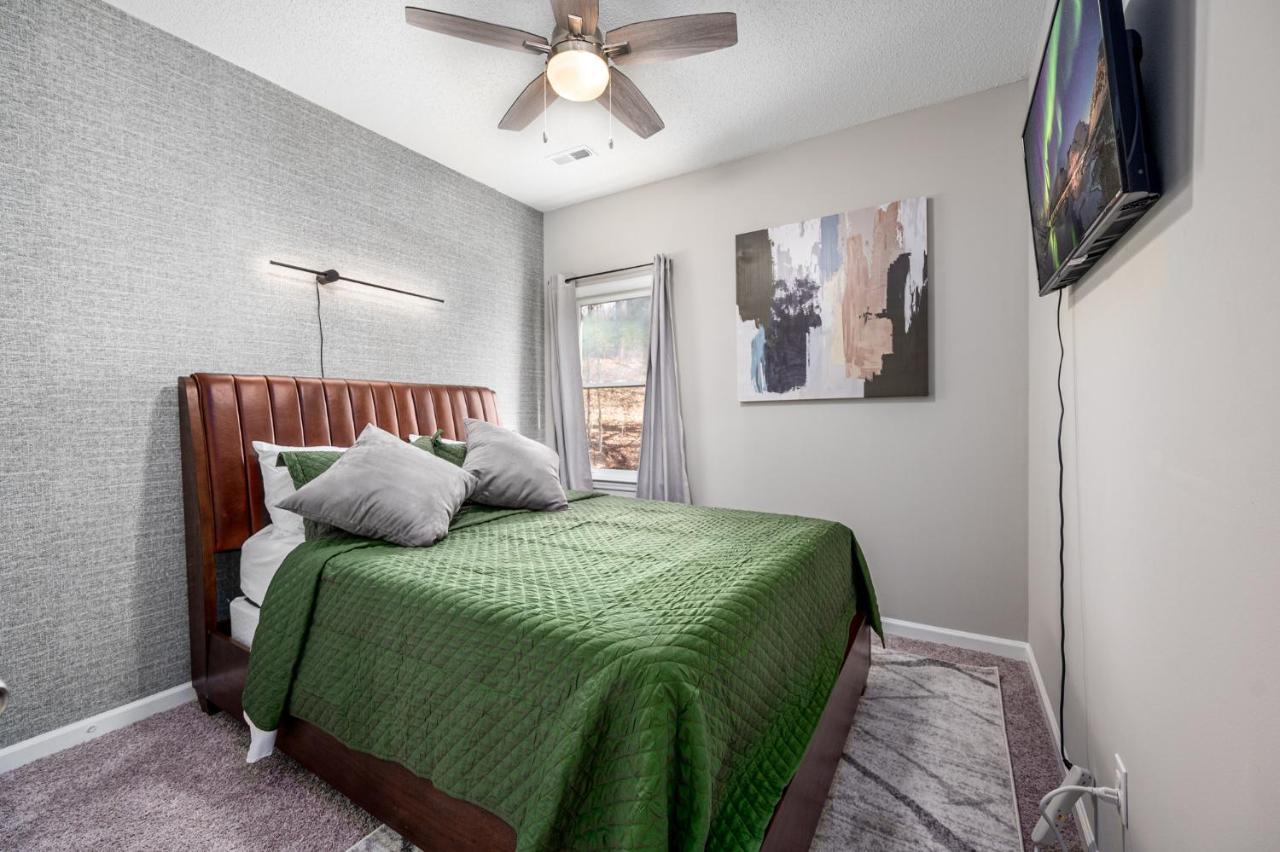 Cozy Industrial Kildaire Farms Home- Near Downtown Cary Esterno foto
